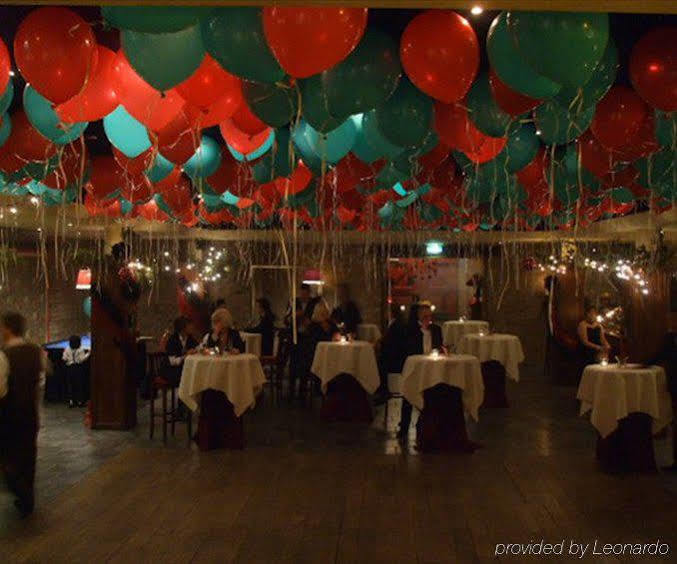 Hotel Romantik Kasteel Daelenbroeck 4*